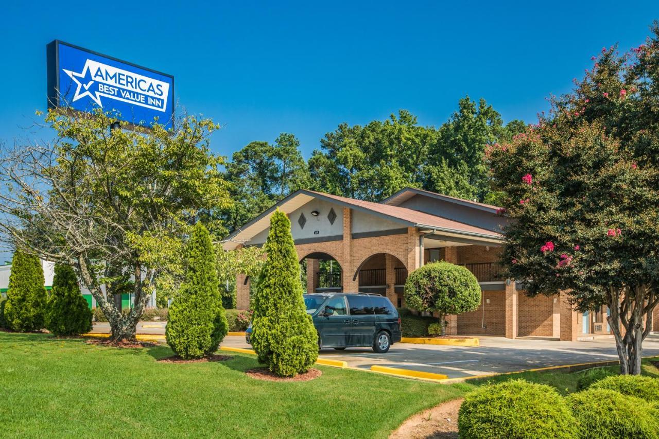 Americas Best Value Inn Стокбридж Екстер'єр фото